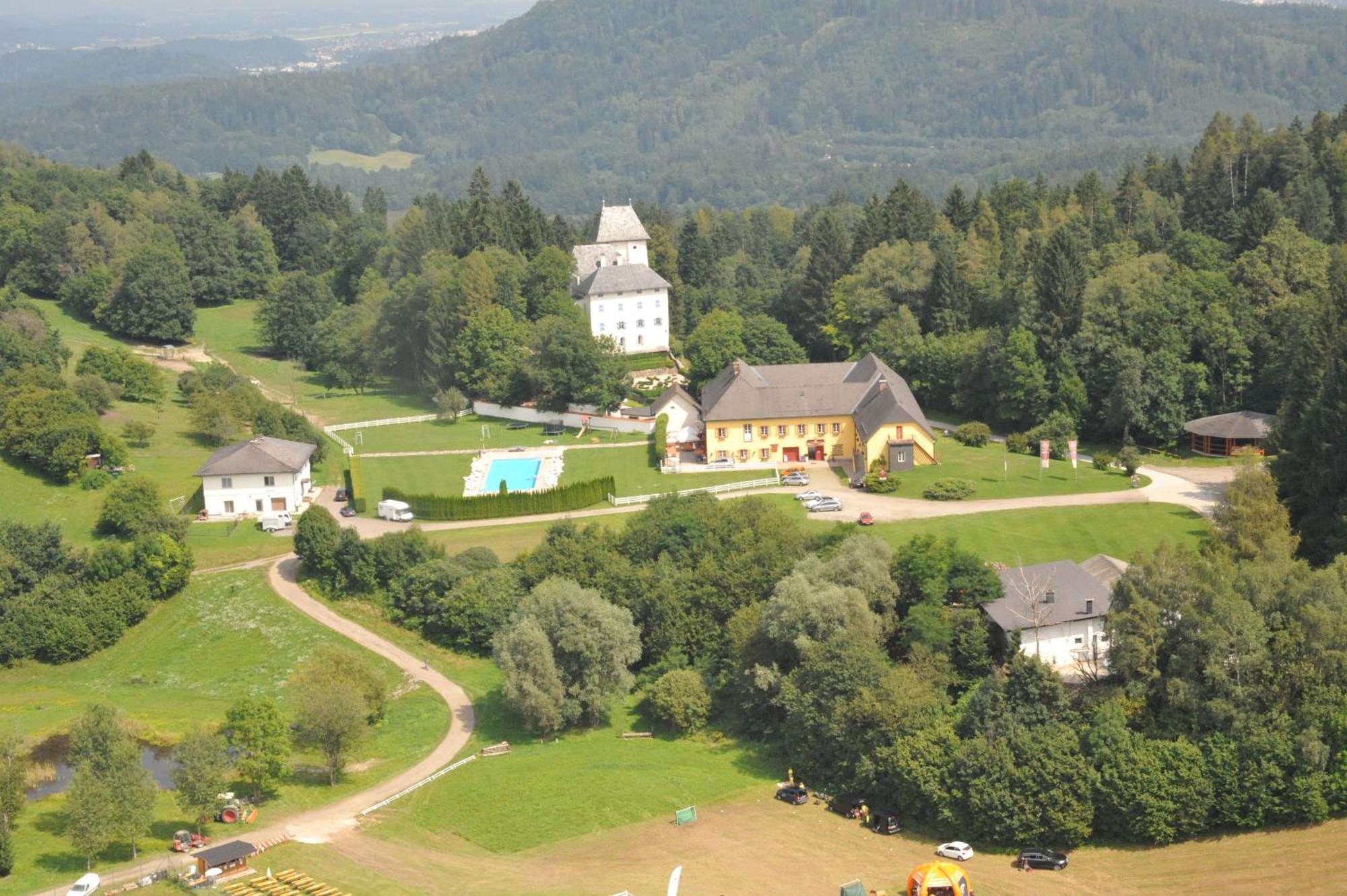Hotel Gut Drasing Krumpendorf Exterior foto