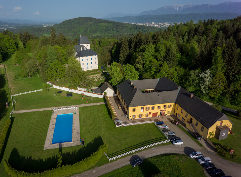 Hotel Gut Drasing Krumpendorf Exterior foto