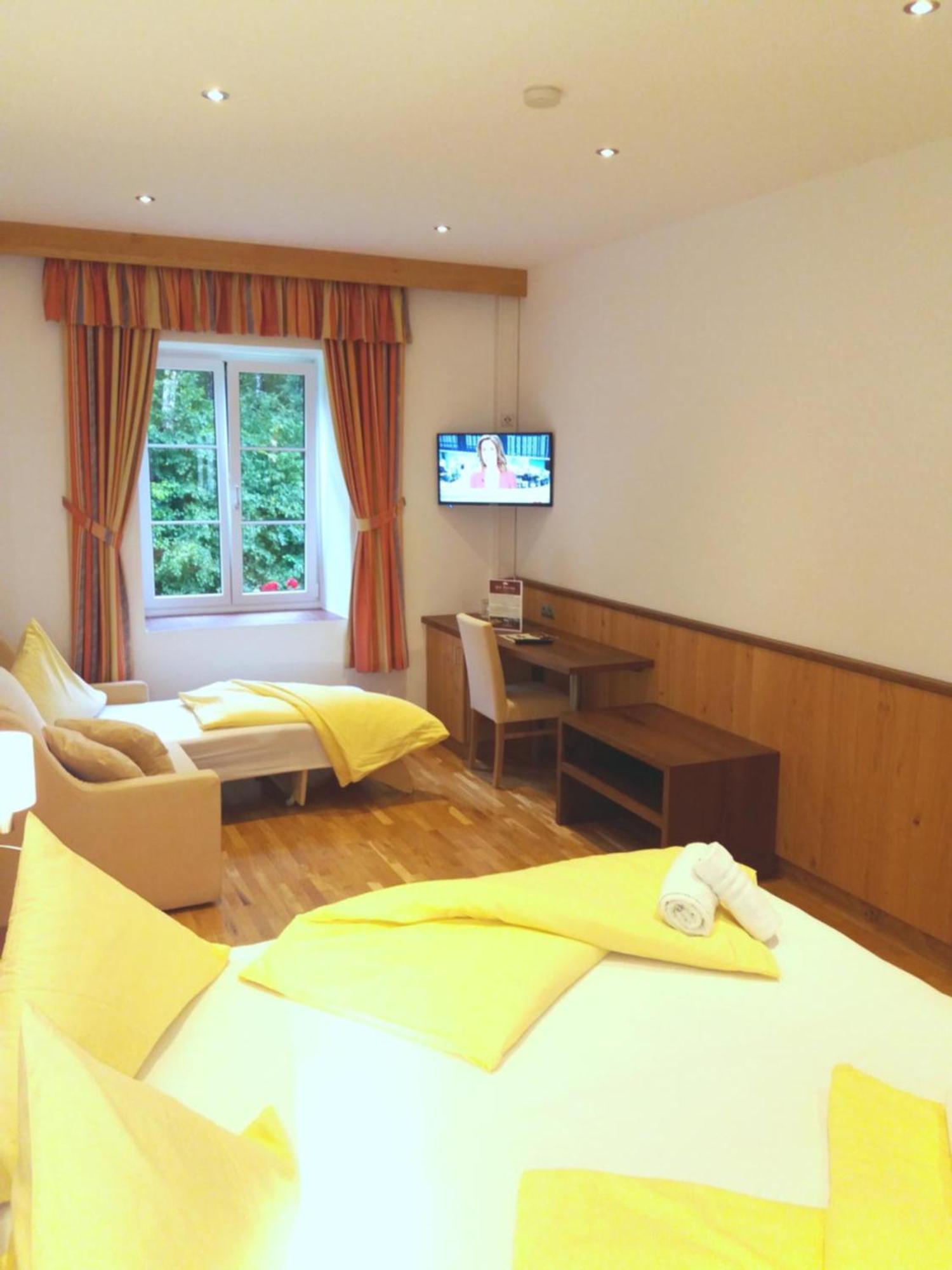 Hotel Gut Drasing Krumpendorf Exterior foto