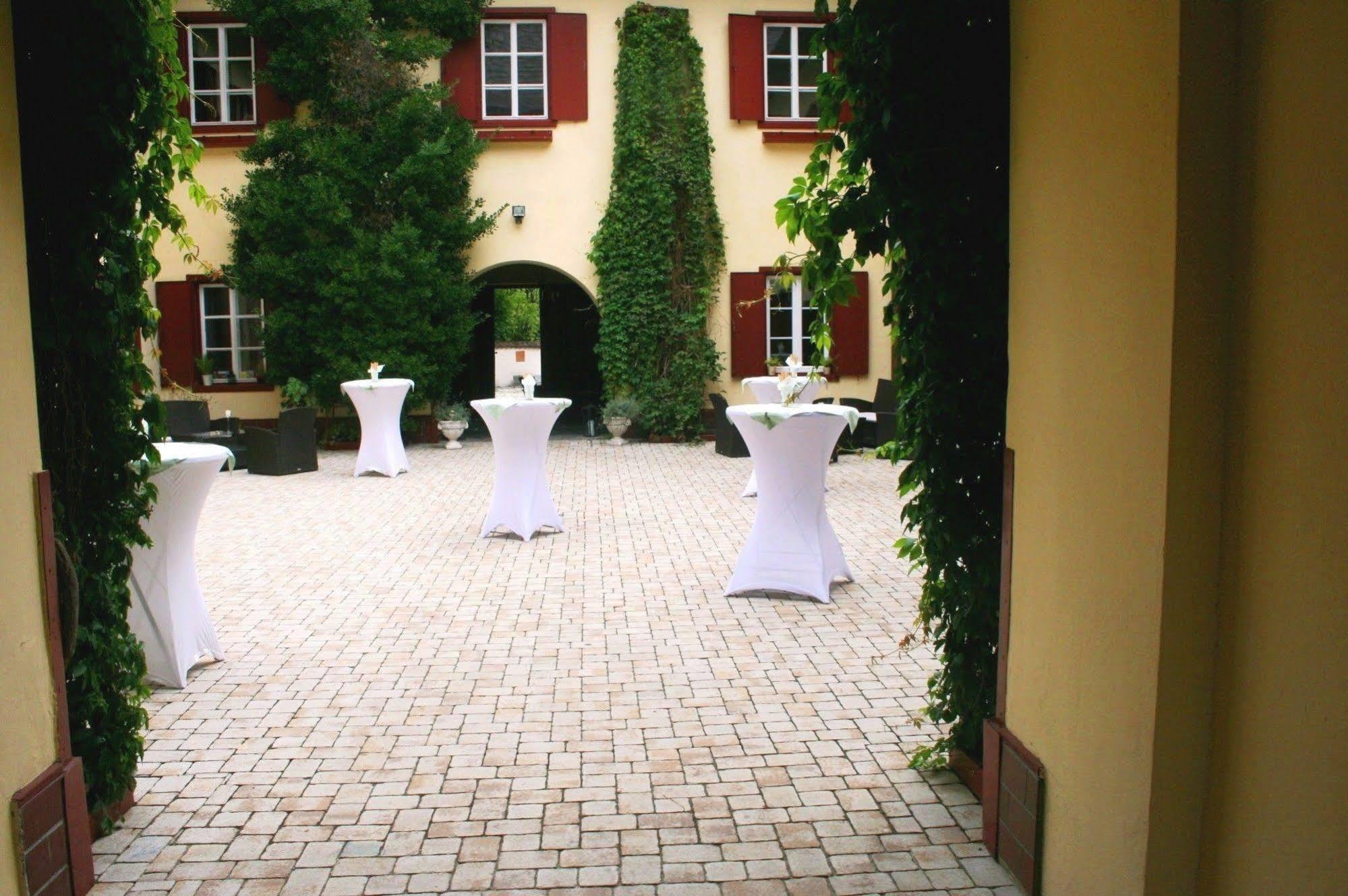 Hotel Gut Drasing Krumpendorf Exterior foto